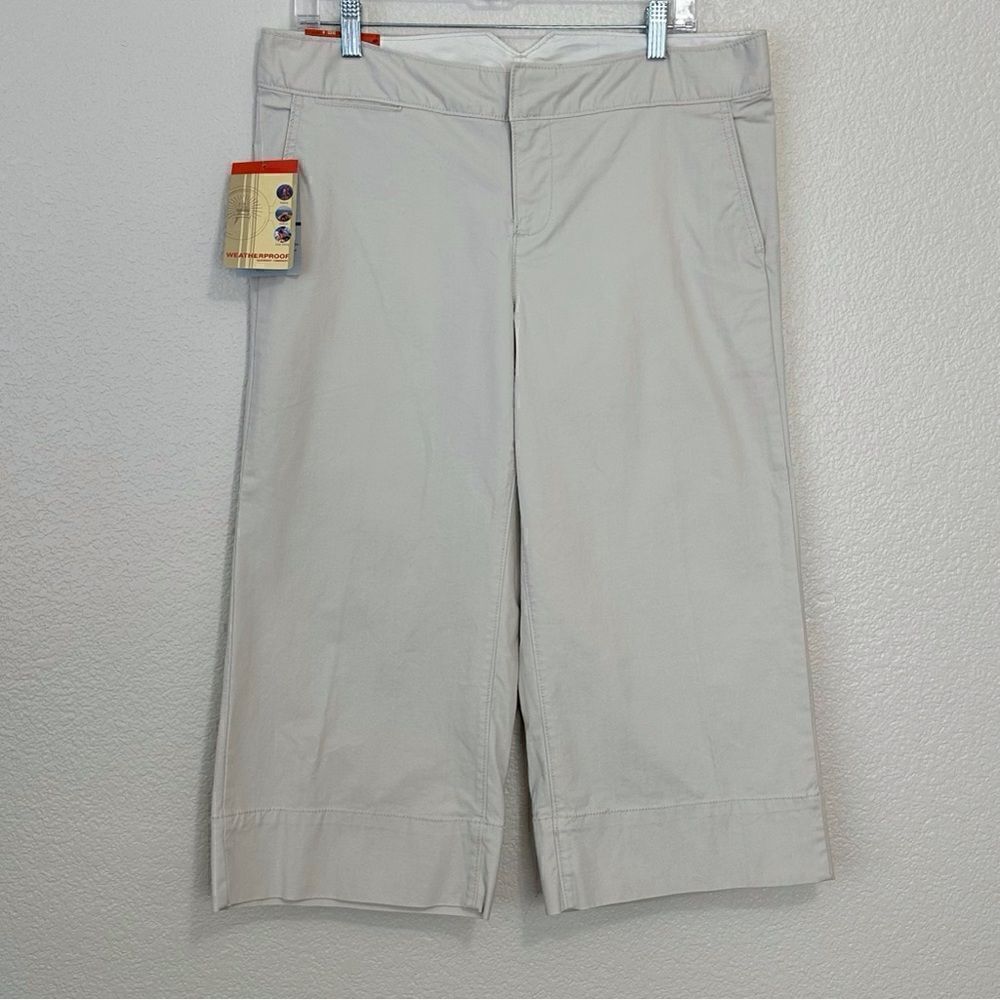 NWT Weatherproof Women’s Stone Casual Capri Pants